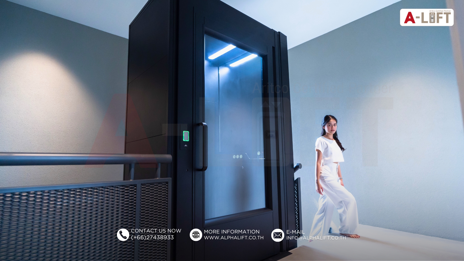 ลิฟต์บ้าน Aritco HomeLift Compact ติดตั้งภายในอาคารสำนักงานขนาดเล็ก 3 ชั้น ประหยัดพื้นที่ ดีไซน์เรียบหรู