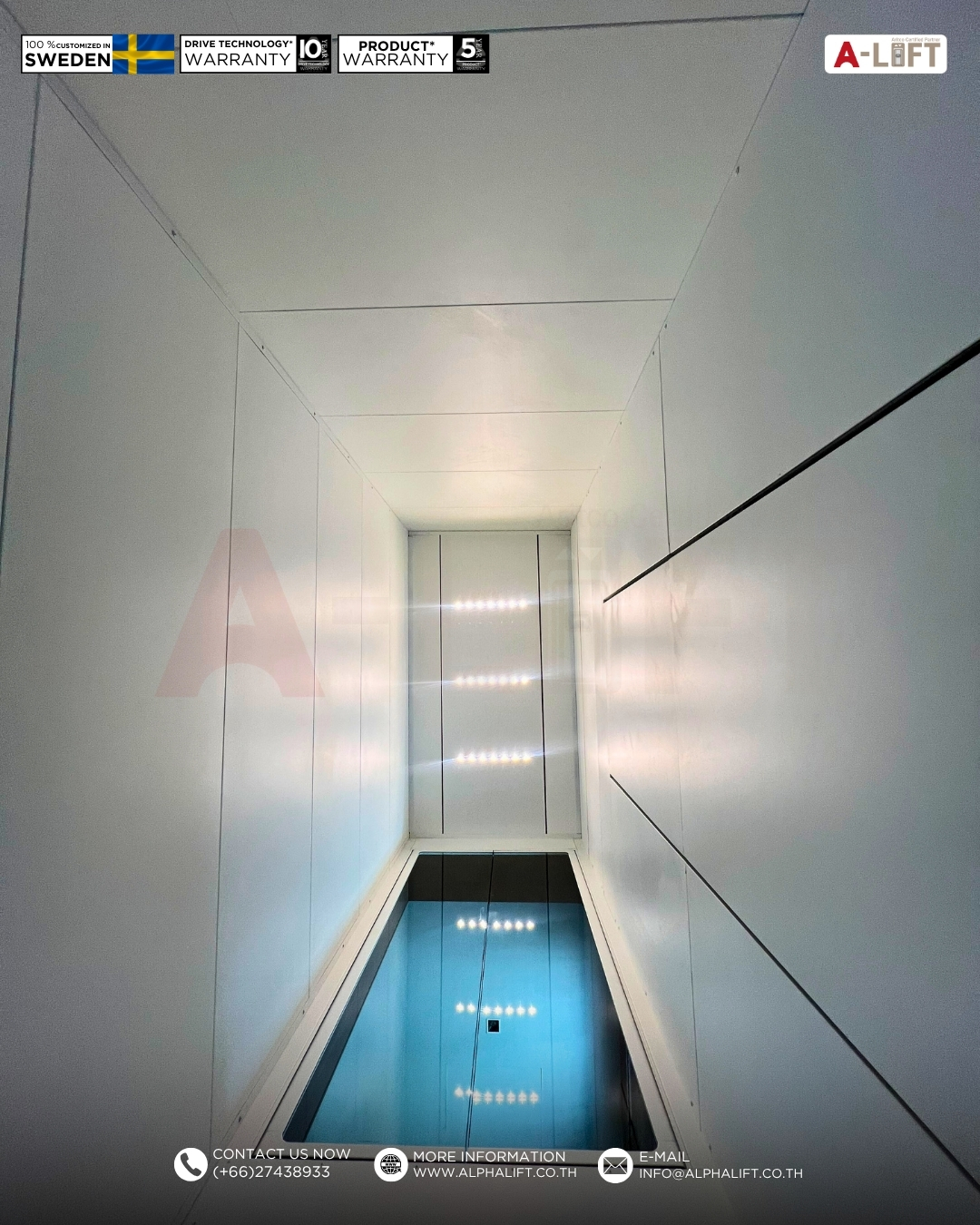 ภายในห้องโดยสารลิฟต์บ้าน Aritco HomeLift Access แบบโปร่งและสว่าง เหมาะสำหรับบ้าน 2 ชั้นและผู้สูงอายุ