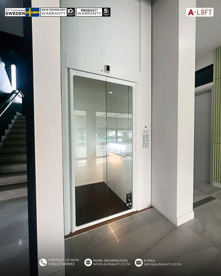 ลิฟต์บ้าน Aritco HomeLift Access สำหรับผู้บริหาร ติดตั้งในอาคารสำนักงานขนาดเล็ก 3 ชั้น จังหวัดระยอง ดีไซน์เรียบหรูและใช้งานสะดวก