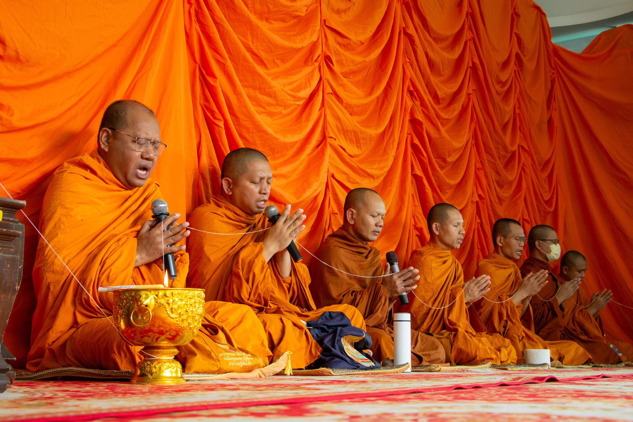 พระสงฆ์ประกอบพิธีเจริญพุทธมนต์ให้กับพนักงานในเครือ TIC Solution Group เนื่องในกิจกรรมทำบุญบริษัท ปี 2569