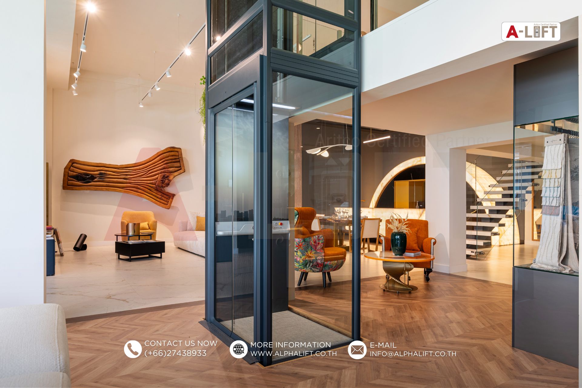 ลิฟต์บ้าน Aritco HomeLift Compact ติดตั้งกลางโถงบ้านภายในบ้านสไตล์โมเดิร์น